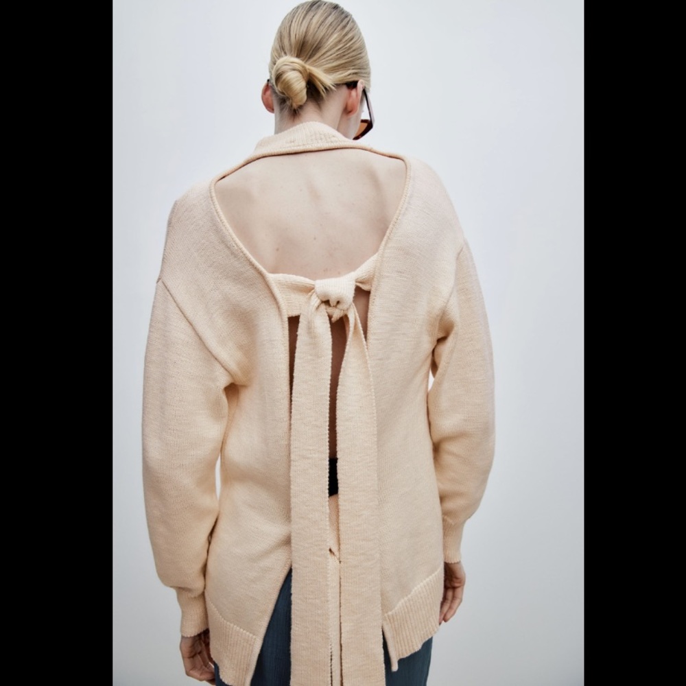 Zara knit sweater with back opening